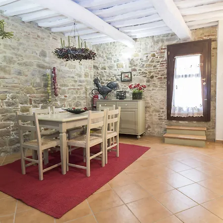 Borgo Spagnoli فندق *