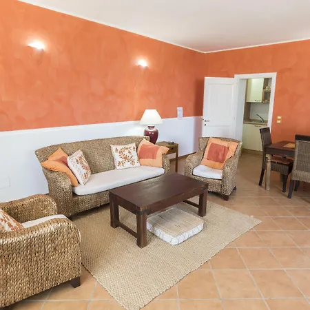 Borgo Spagnoli * مادجوني