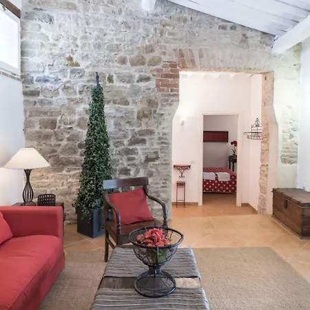 Borgo Spagnoli مادجوني