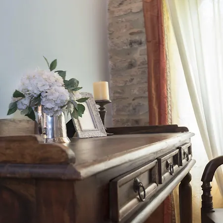 Hotel Borgo Spagnoli *