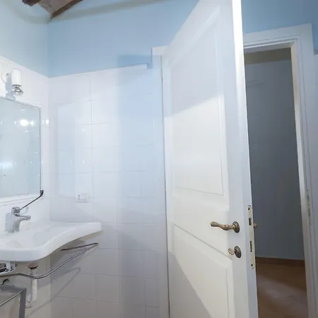 Borgo Spagnoli فندق *