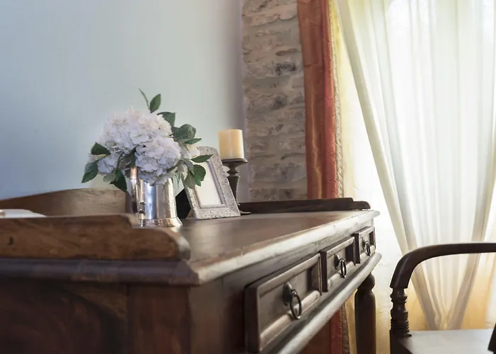 Hotel Borgo Spagnoli *